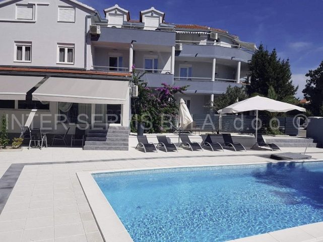 Kuća na prodaju 860 m² – Vodice