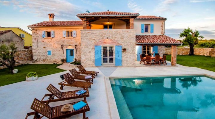 House for sale 210 m² – Krmed