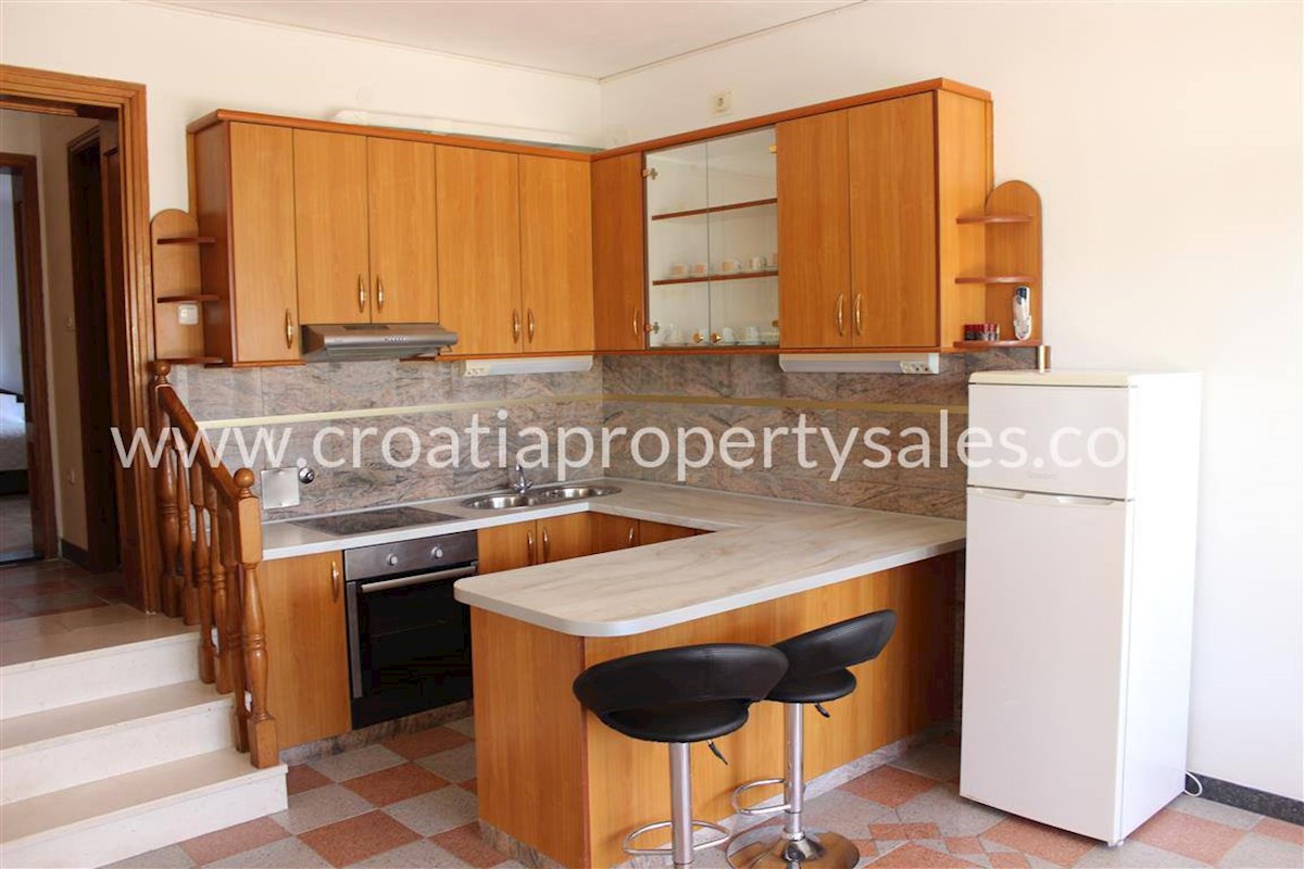 House For sale - SPLITSKO-DALMATINSKA  SPLIT 