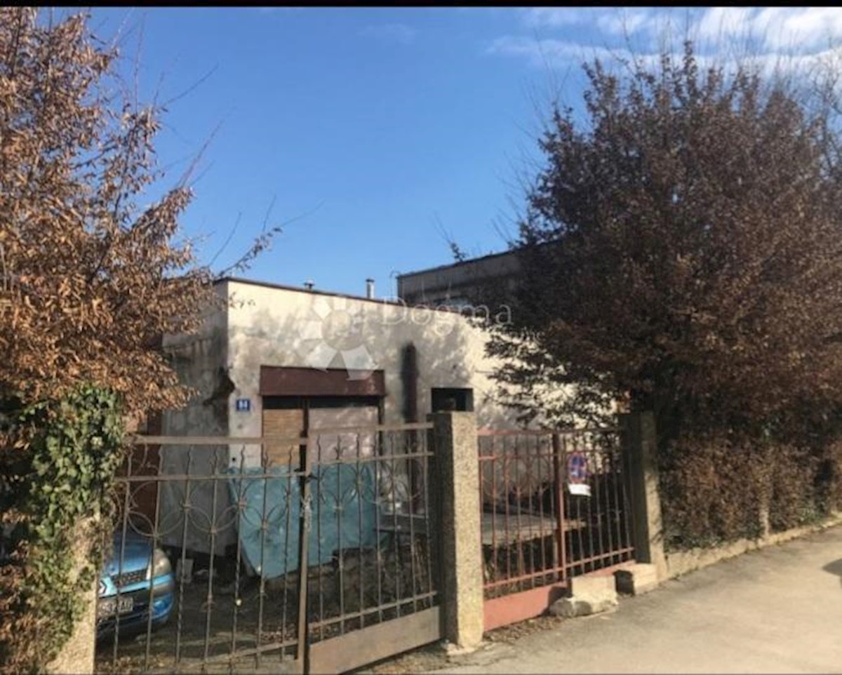 Kuća Na prodaju - GRAD ZAGREB  ZAGREB 