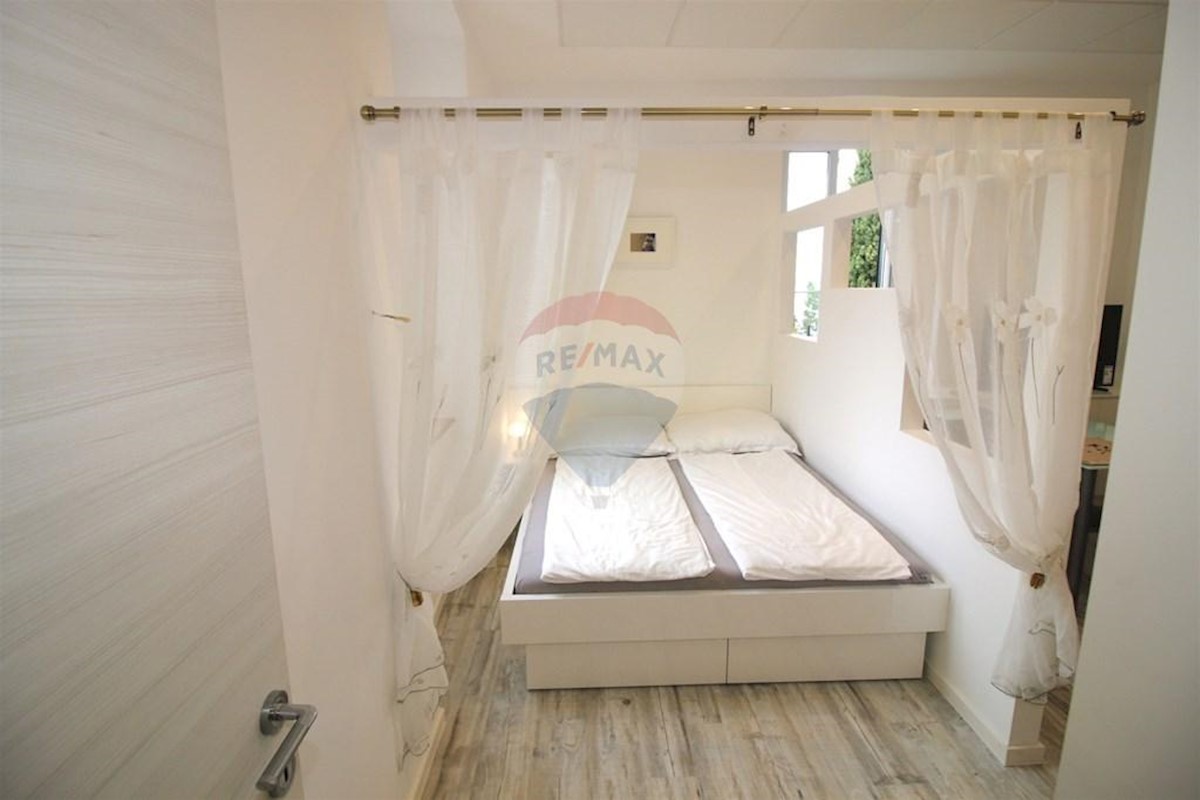 Flat For rent - PRIMORSKO-GORANSKA  LOVRAN 