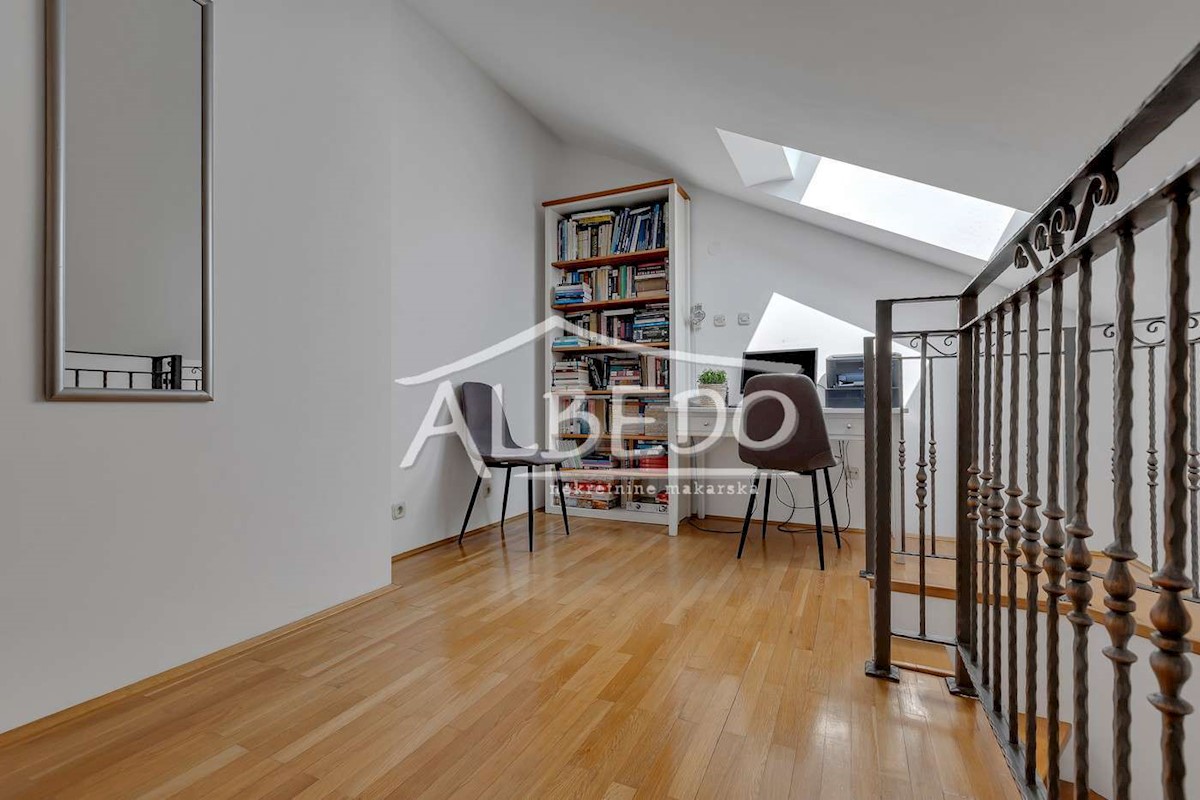 Appartement À vendre - SPLITSKO-DALMATINSKA  MAKARSKA 