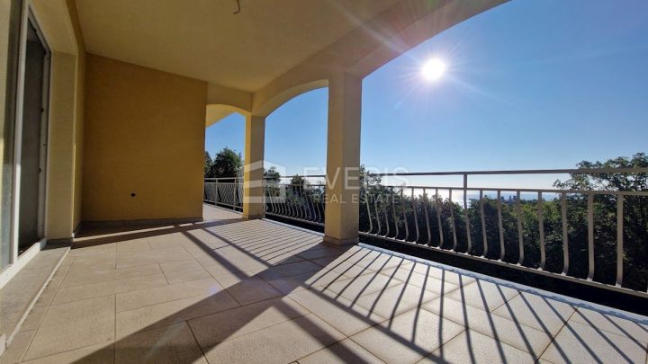 House for sale 513 m² – Pobri
