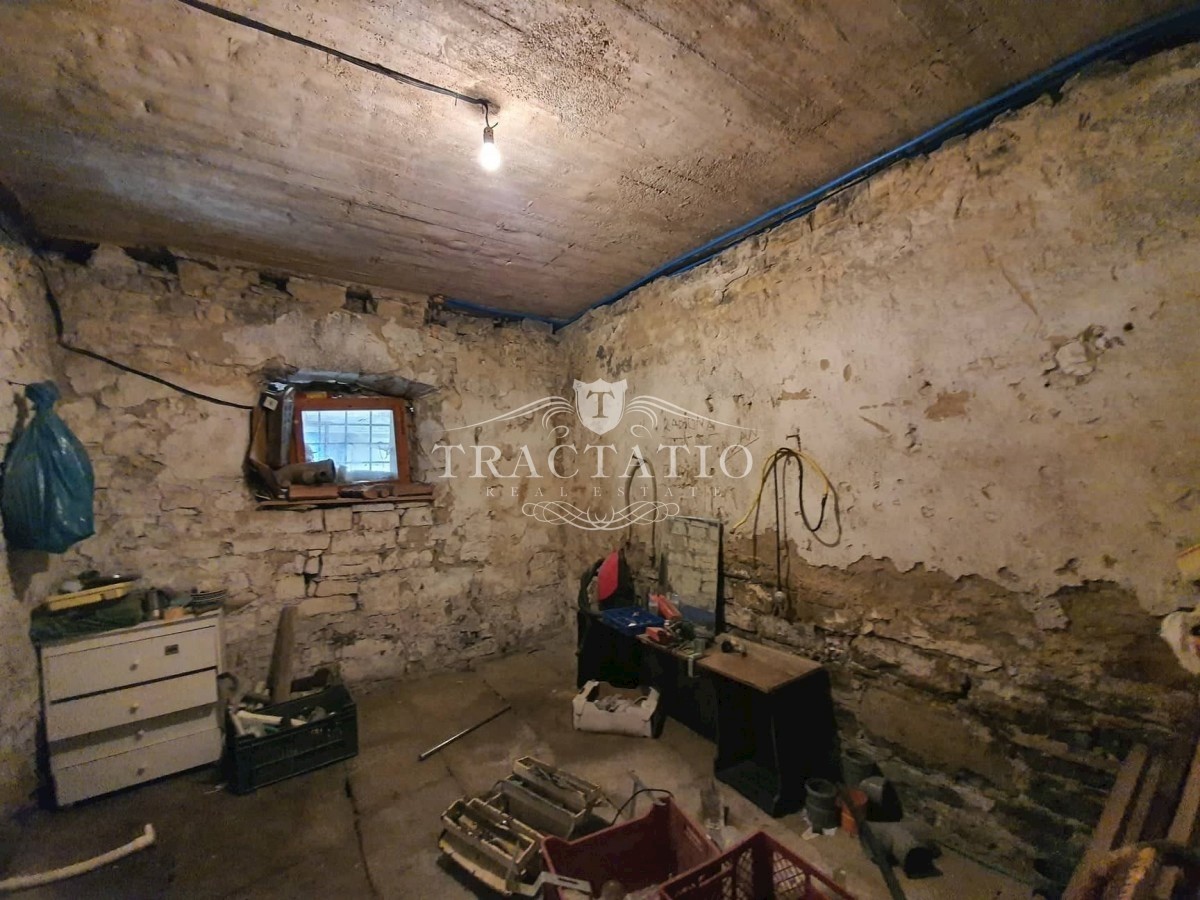 House For sale - ISTARSKA  BUJE 