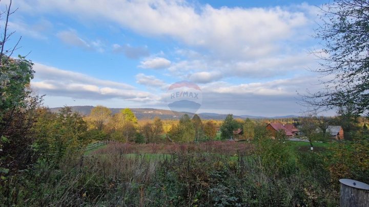Land for sale 2160 m² – Gomirje