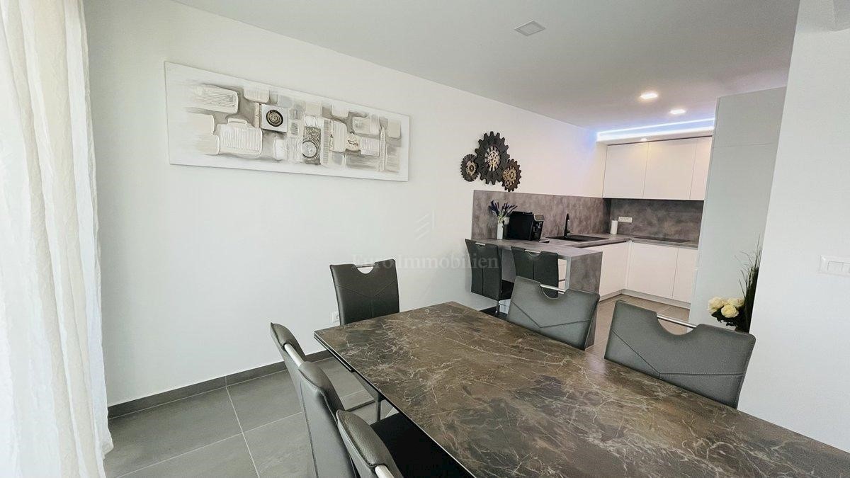 Apartmán Na prodej - ŠIBENSKO-KNINSKA  VODICE 