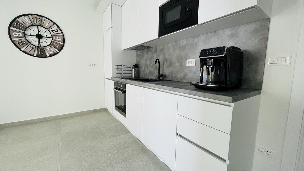 Apartmán Na prodej - ŠIBENSKO-KNINSKA  VODICE 