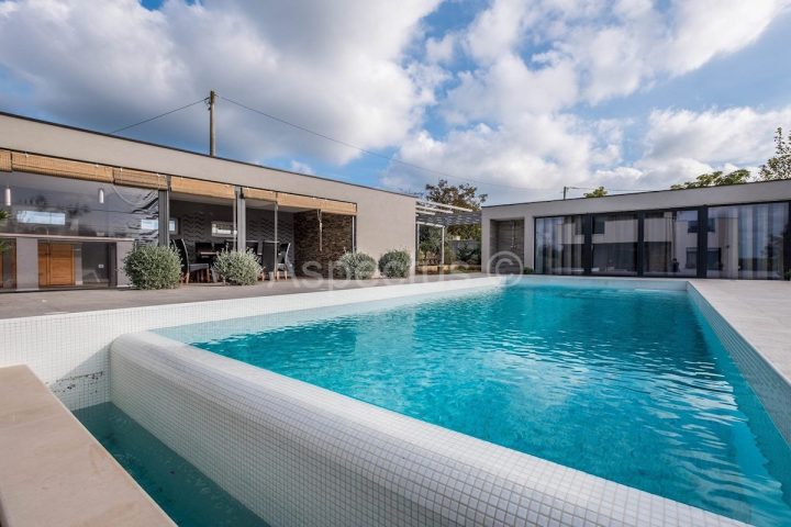 Haus zu verkaufen 350 m² – Rakalj