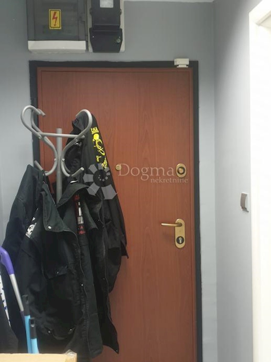 Apartma Naprodaj - GRAD ZAGREB  ZAGREB