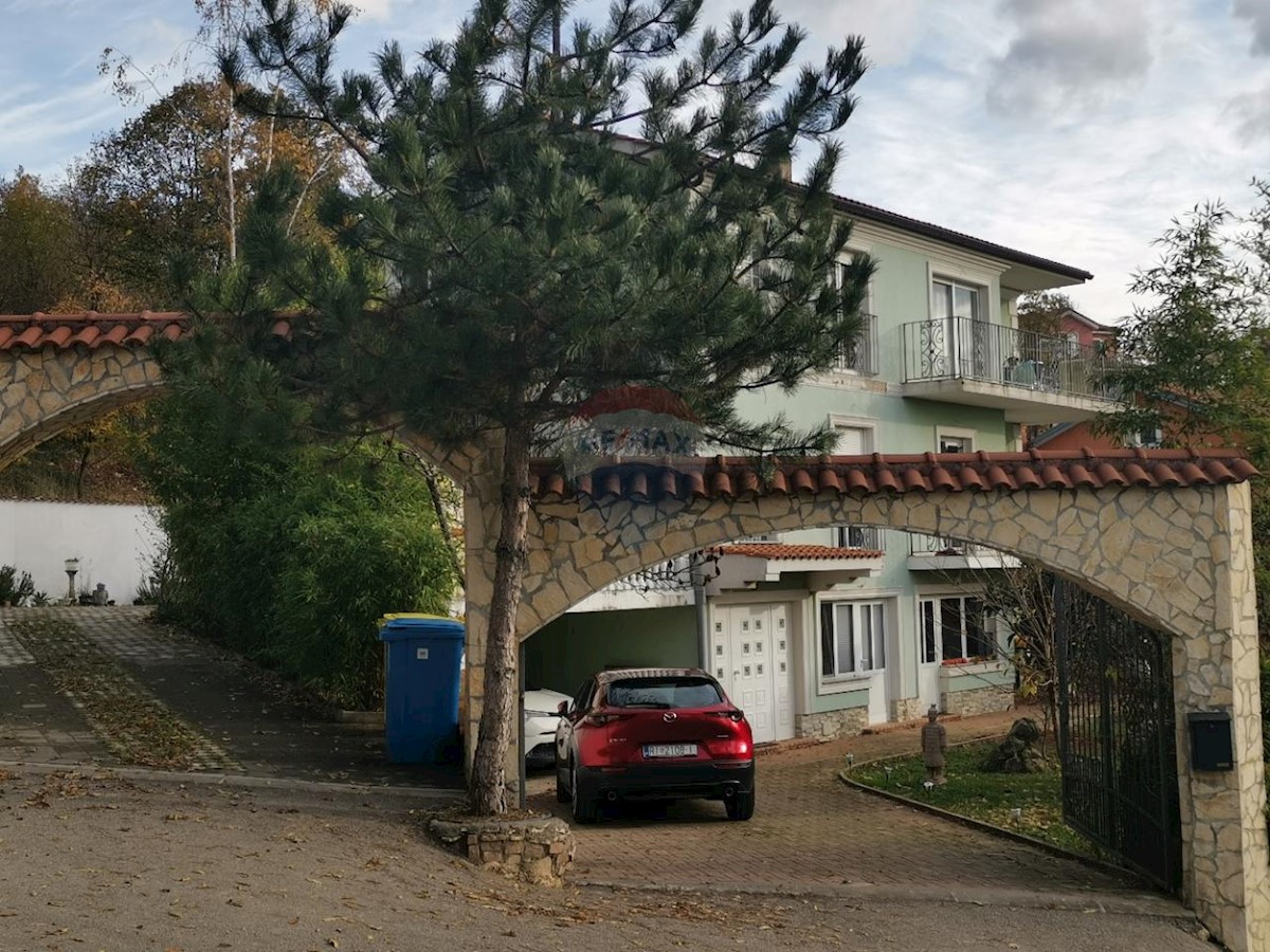Kuća Na prodaju - PRIMORSKO-GORANSKA  Kastav