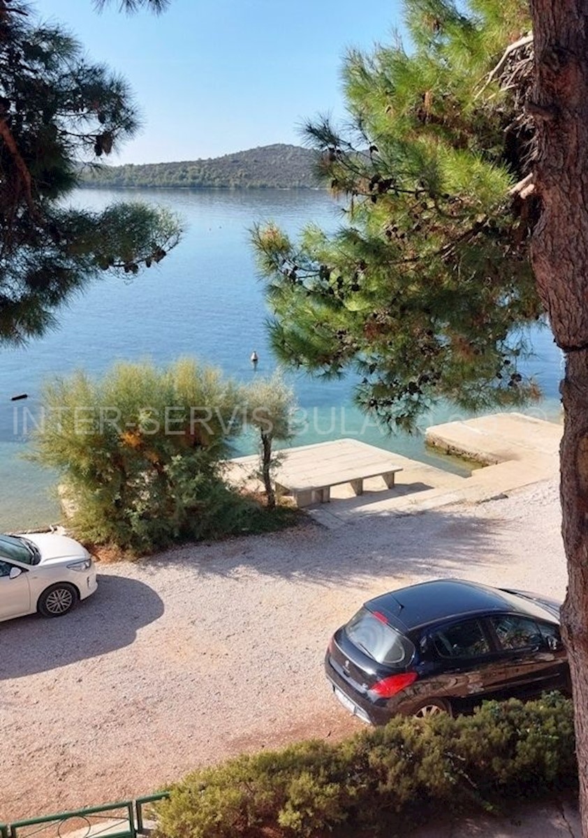 Haus Zu verkaufen - ŠIBENSKO-KNINSKA  ŠIBENIK 