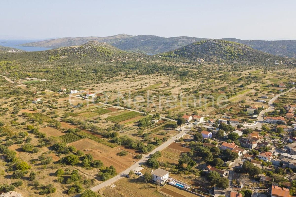 Pozemok Na predaj - SPLITSKO-DALMATINSKA  MARINA 