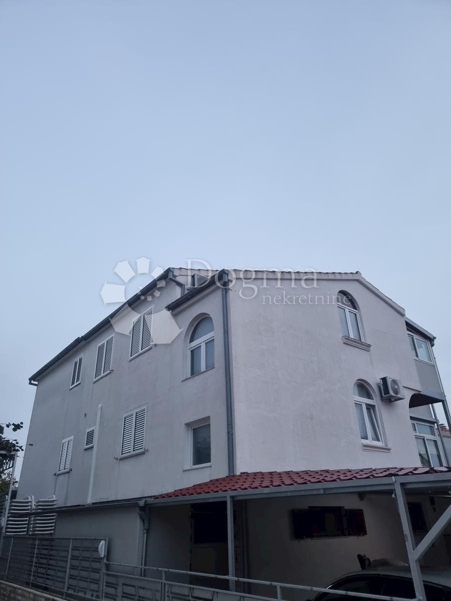 Stan Na prodaju - ŠIBENSKO-KNINSKA  VODICE 