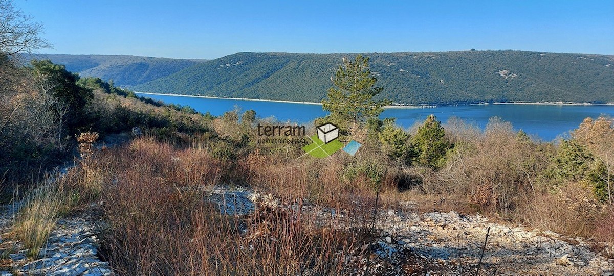 Land For sale - ISTARSKA  RAŠA 