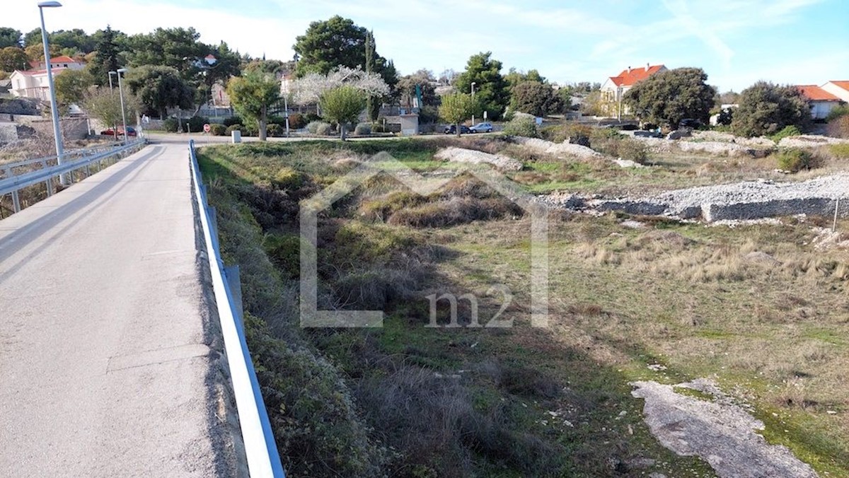 Land For sale - SPLITSKO-DALMATINSKA  SUPETAR 