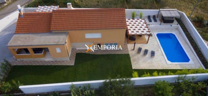 Dům na prodej 138 m² – Debeljak