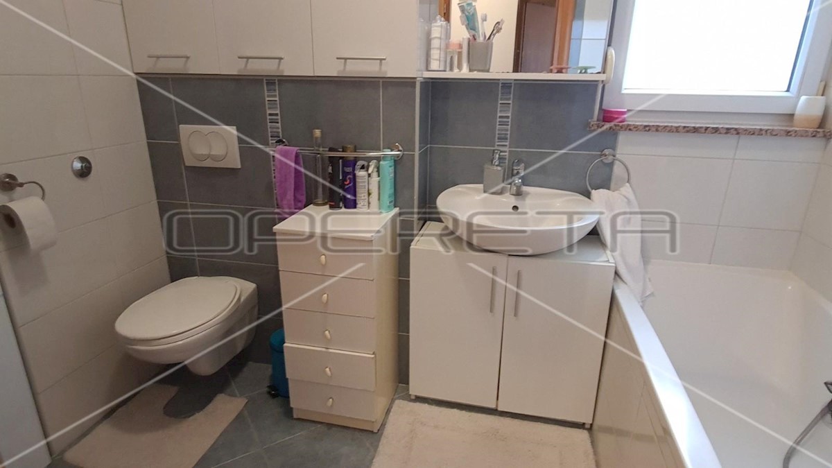 Apartmán Na predaj - GRAD ZAGREB  ZAGREB 