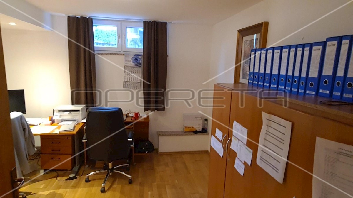 Apartmán Na predaj - GRAD ZAGREB  ZAGREB 