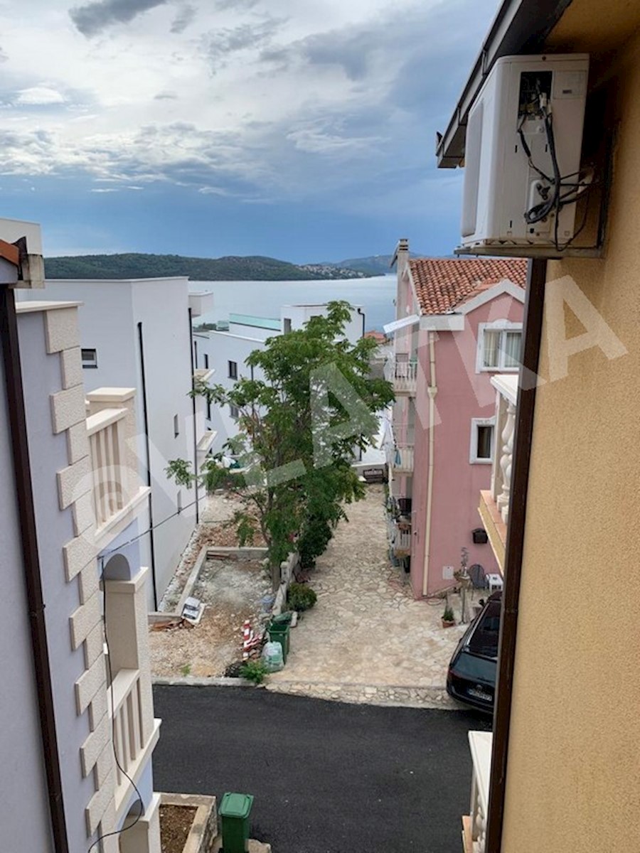 Haus Zu verkaufen - SPLITSKO-DALMATINSKA  TROGIR 