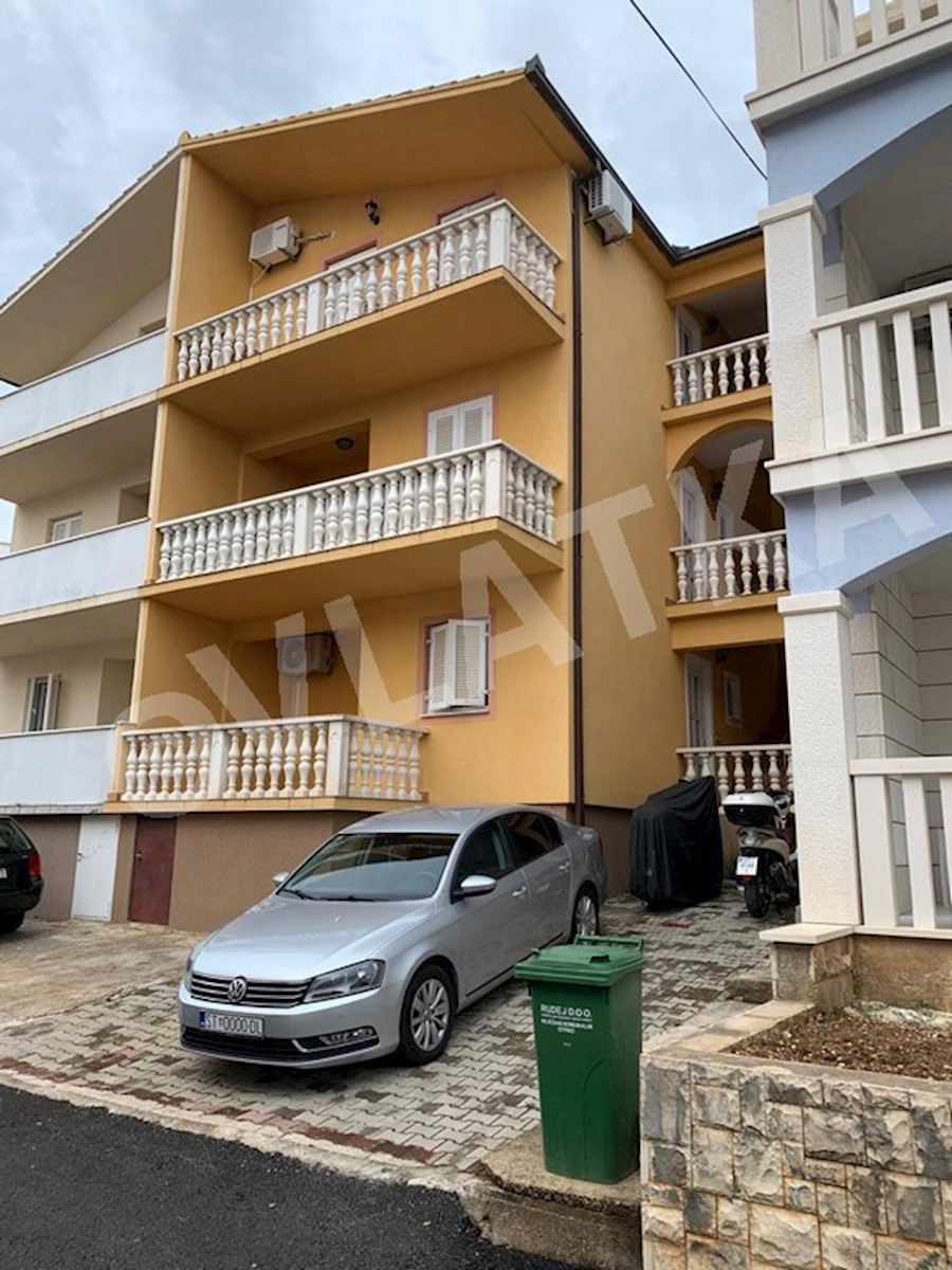 Haus Zu verkaufen - SPLITSKO-DALMATINSKA  TROGIR 