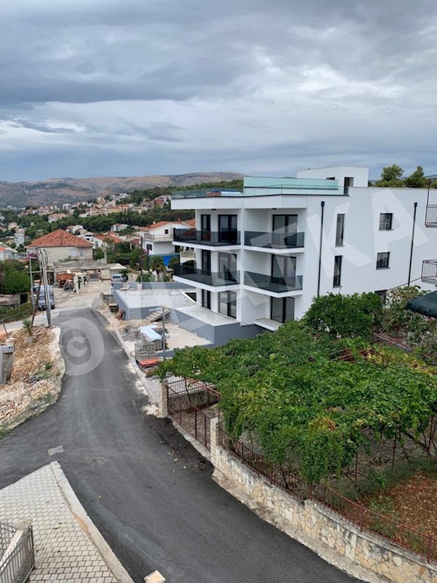 Casa In vendita - SPLITSKO-DALMATINSKA  TROGIR 