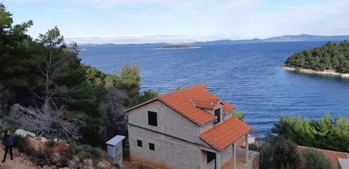Pozemek na prodej 1226 m² – Sali