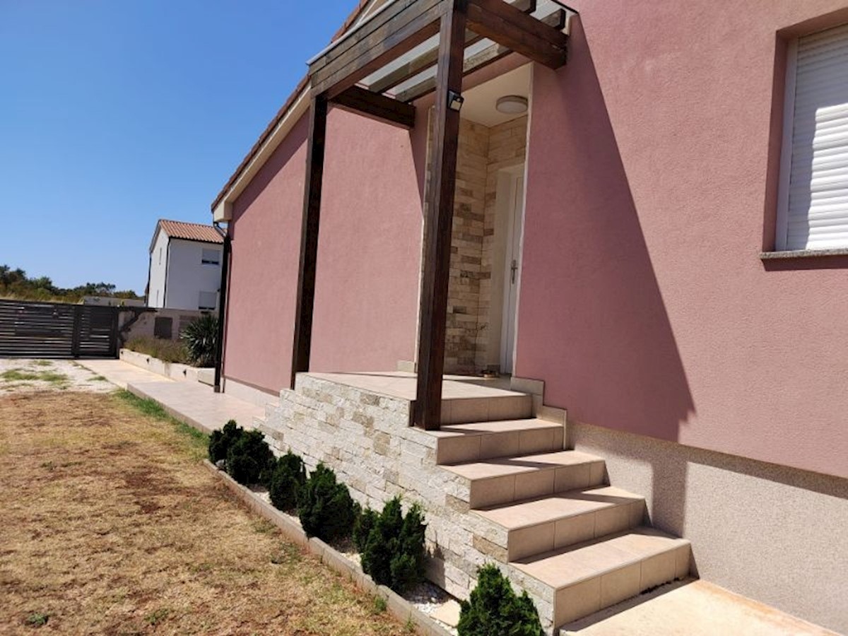 Kuća Na prodaju - ISTARSKA  PULA 