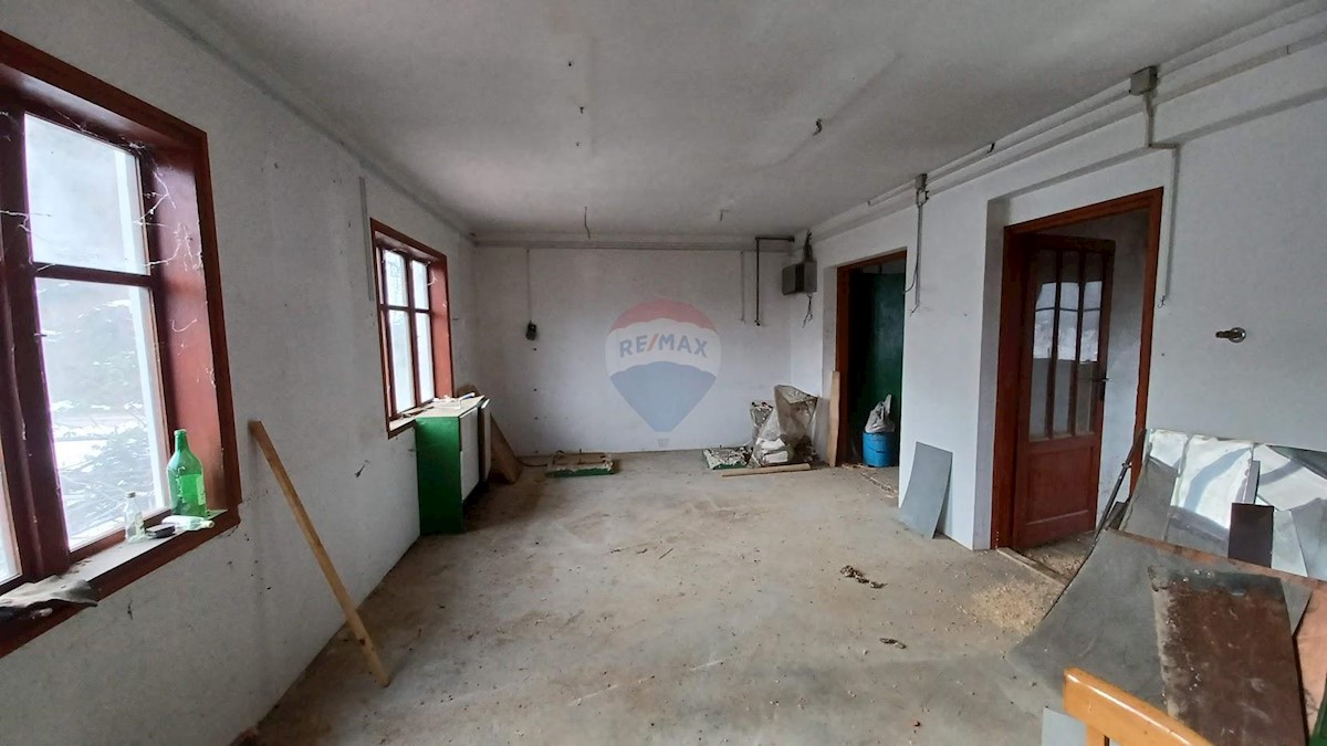 Haus Zu verkaufen - PRIMORSKO-GORANSKA  ČABAR 