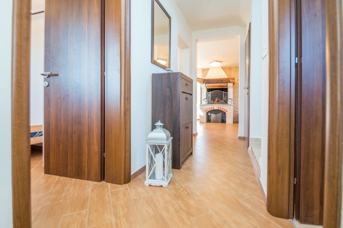 House For sale - ISTARSKA  MARČANA 