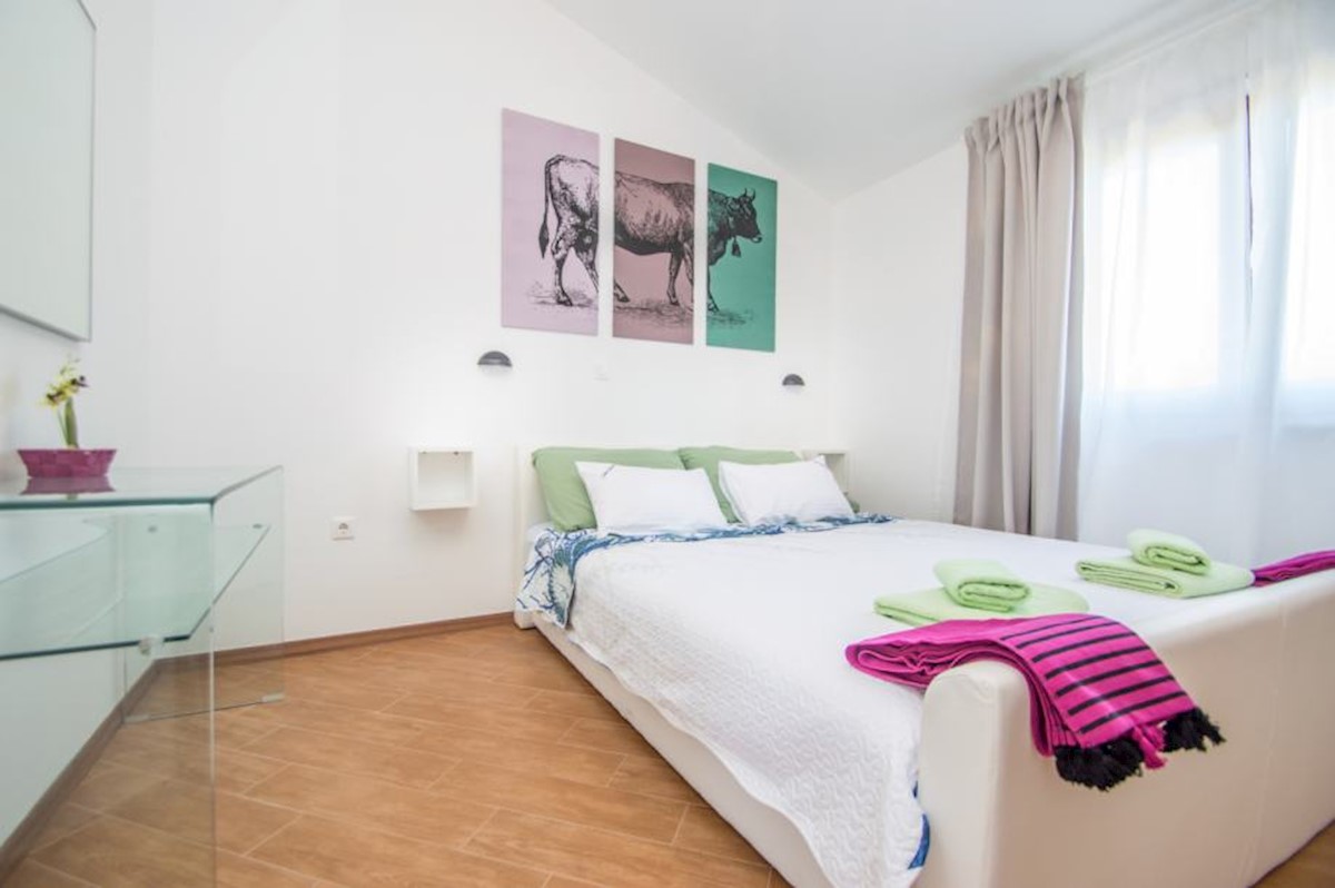 House For sale - ISTARSKA  MARČANA 