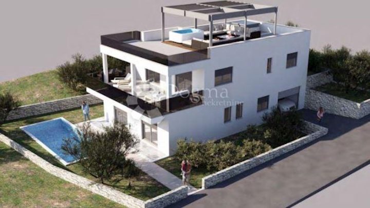 Hiša na predaj 295 m² – Okrug Gornji