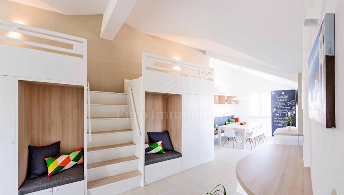 Apartma Na predaj - PRIMORSKO-GORANSKA  KRK 