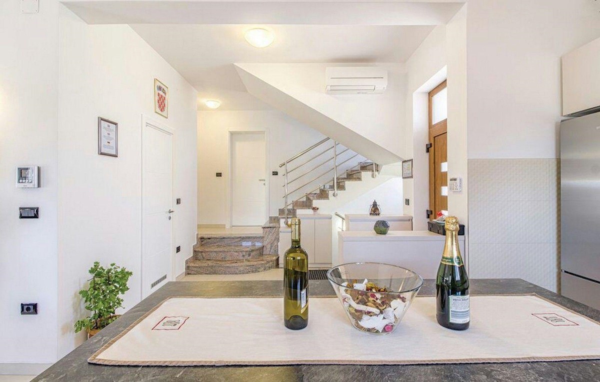 Haus Zu verkaufen - ISTARSKA  PULA 