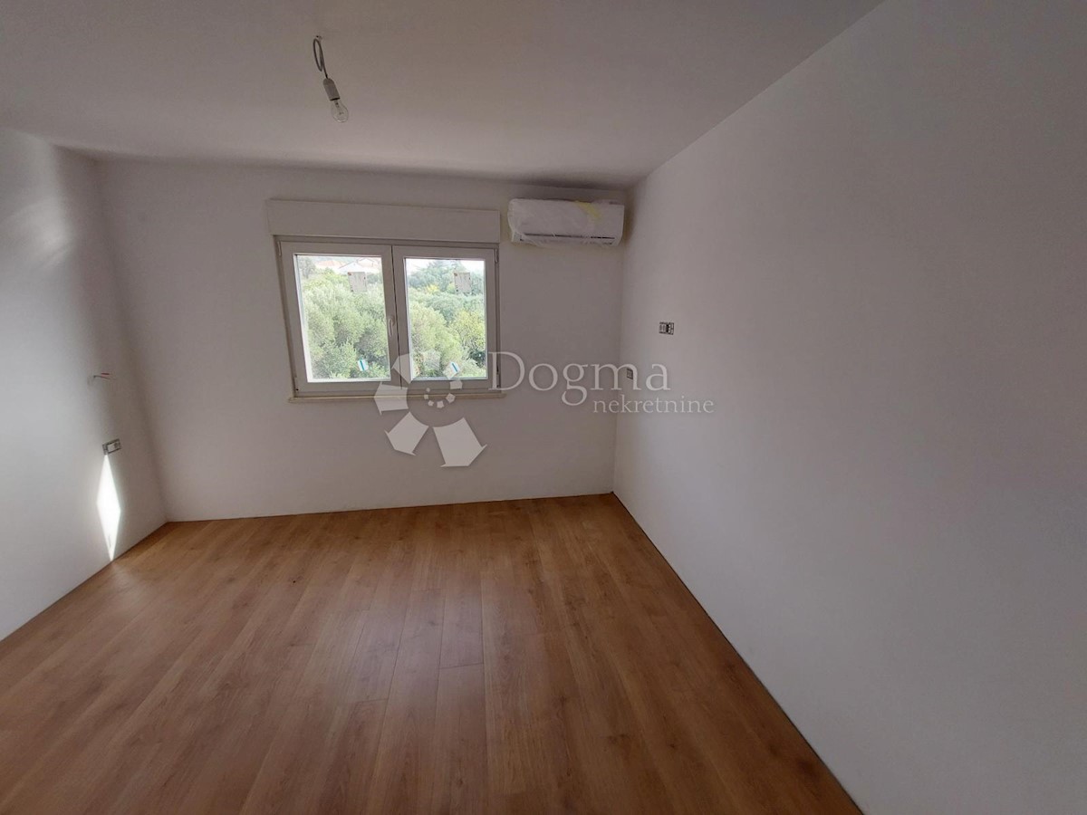 Flat For sale - PRIMORSKO-GORANSKA  RAB 