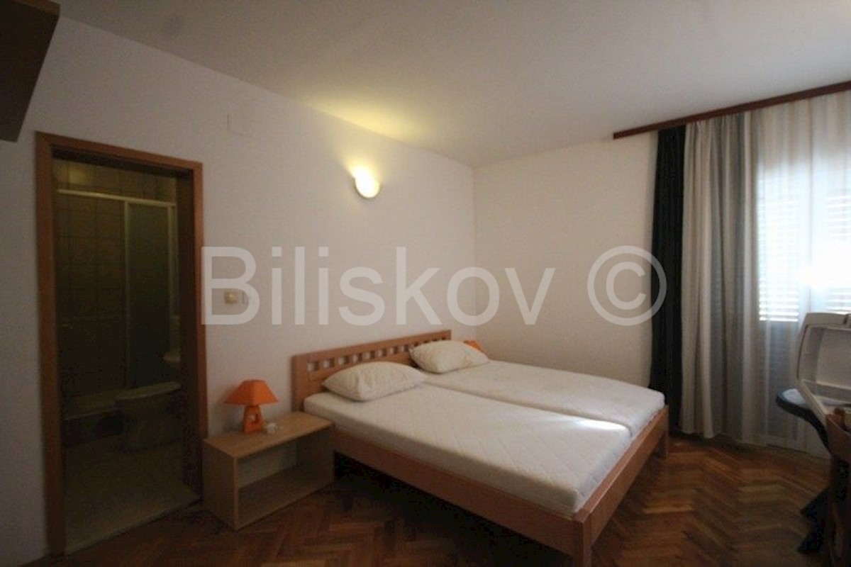 House For sale - SPLITSKO-DALMATINSKA  PODSTRANA 