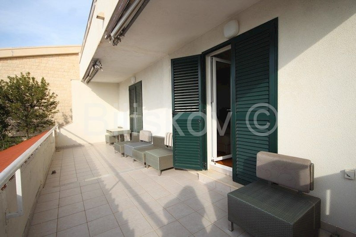 House For sale - SPLITSKO-DALMATINSKA  PODSTRANA 