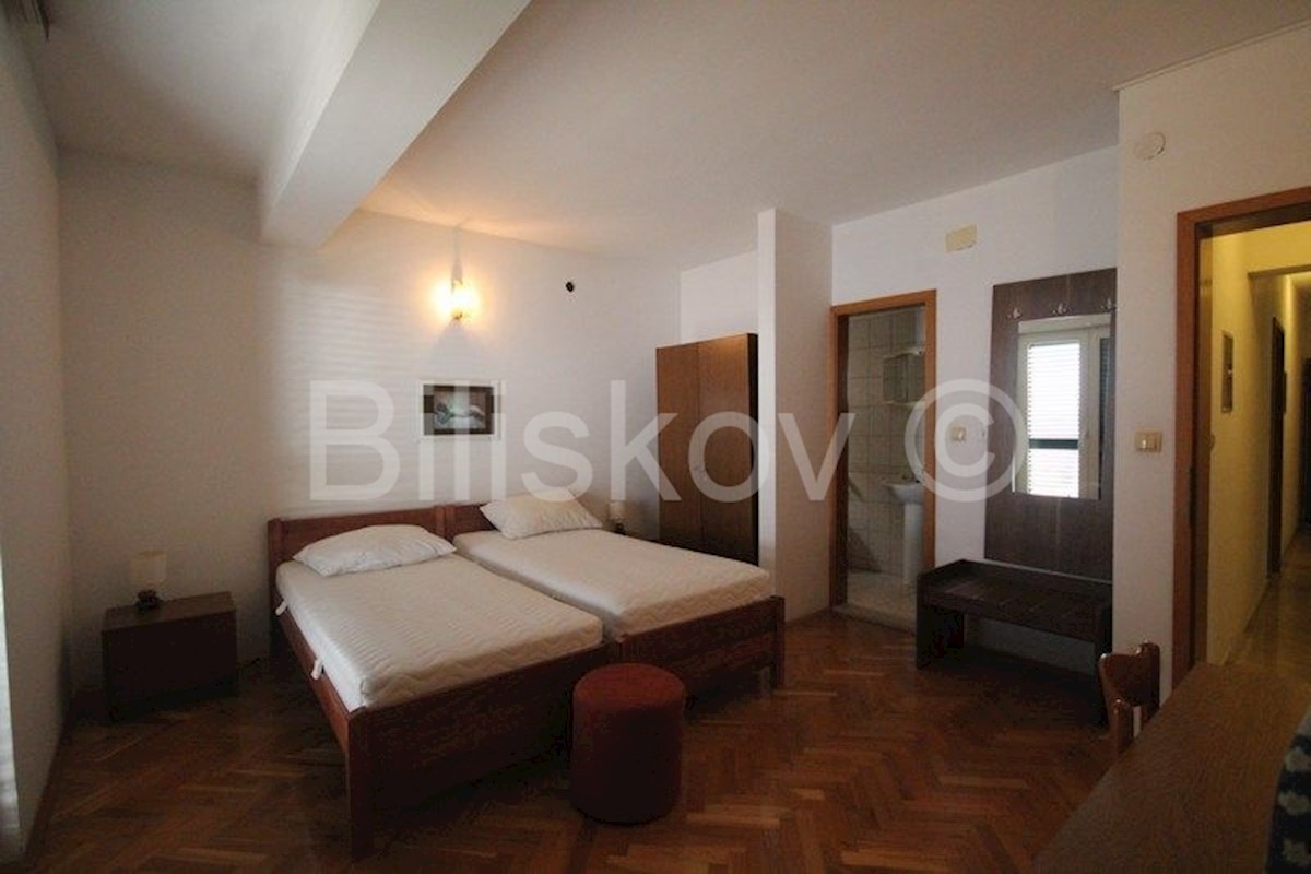 House For sale - SPLITSKO-DALMATINSKA  PODSTRANA 