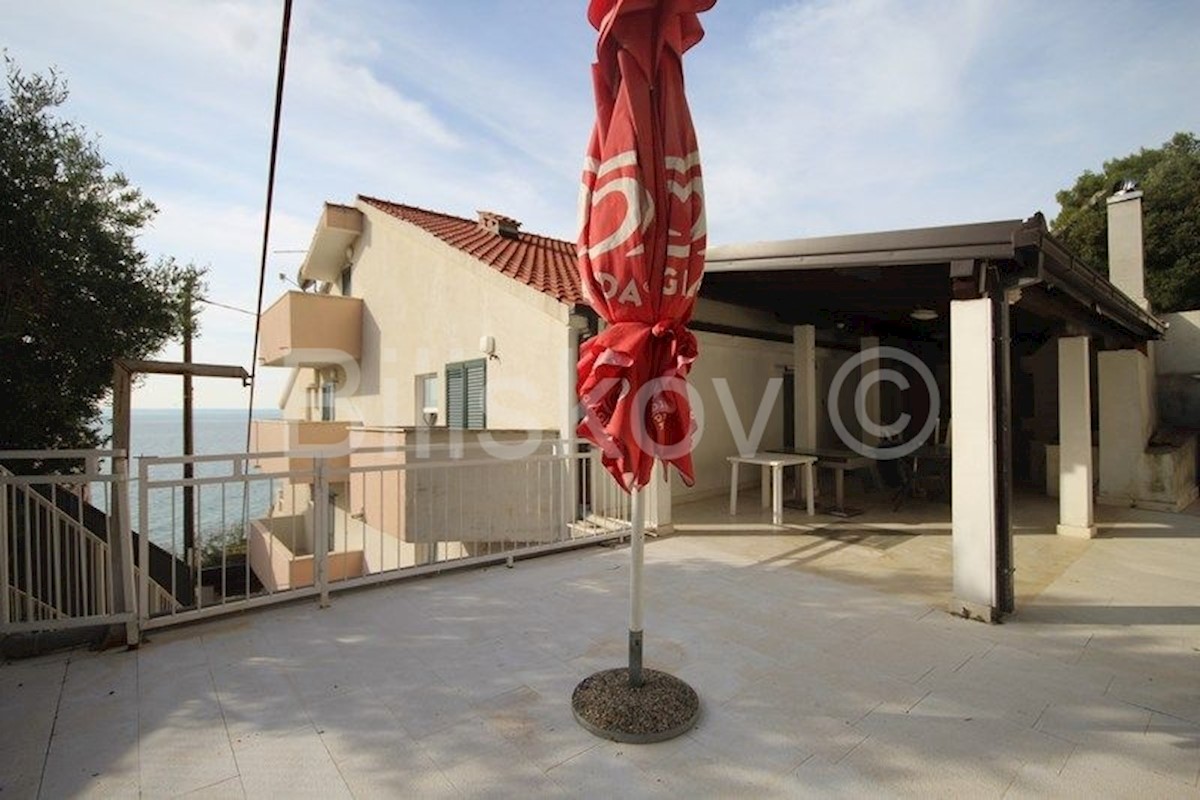 House For sale - SPLITSKO-DALMATINSKA  PODSTRANA 