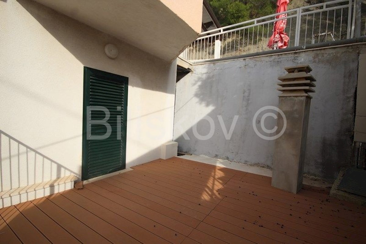 House For sale - SPLITSKO-DALMATINSKA  PODSTRANA 