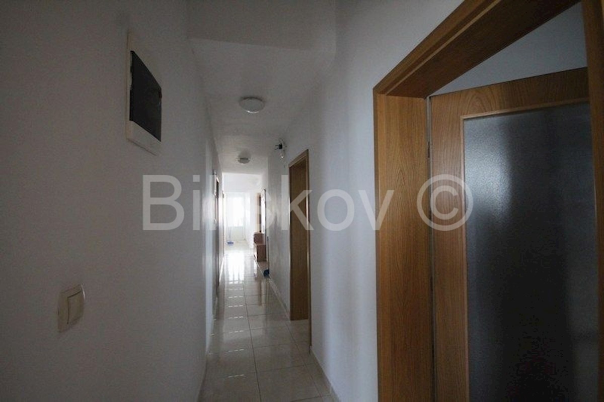 House For sale - SPLITSKO-DALMATINSKA  PODSTRANA 