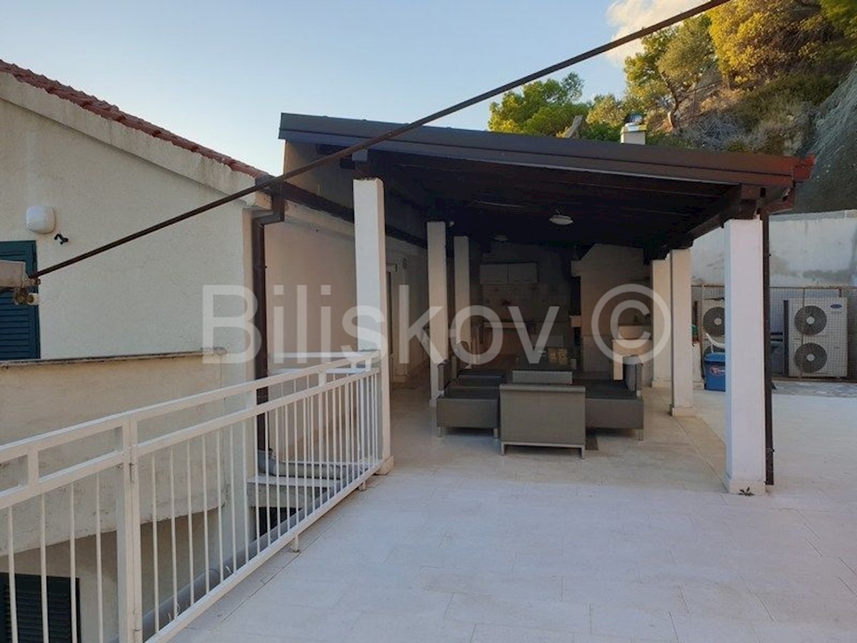 House For sale - SPLITSKO-DALMATINSKA  PODSTRANA 