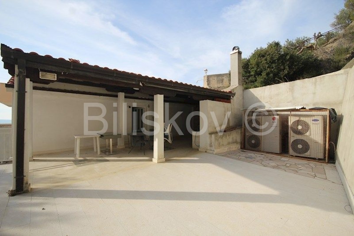 House For sale - SPLITSKO-DALMATINSKA  PODSTRANA 
