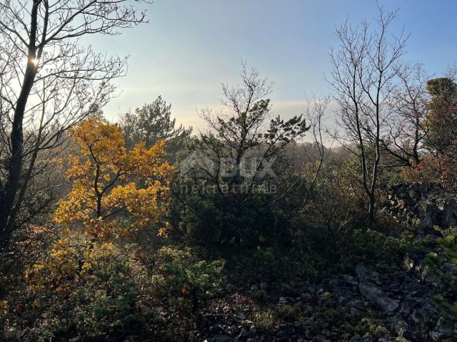 Land for sale 888 m² – Labin