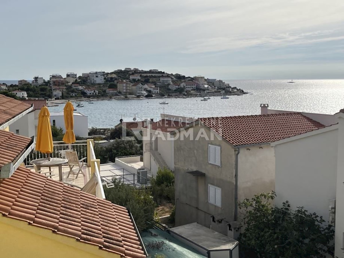 Flat For sale - SPLITSKO-DALMATINSKA  MARINA 