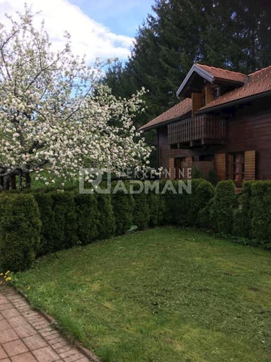 House For sale - LIČKO-SENJSKA  PLITVIČKA JEZERA 