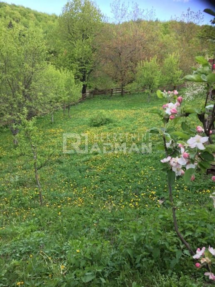 Kuća Na prodaju - LIČKO-SENJSKA  PLITVIČKA JEZERA 