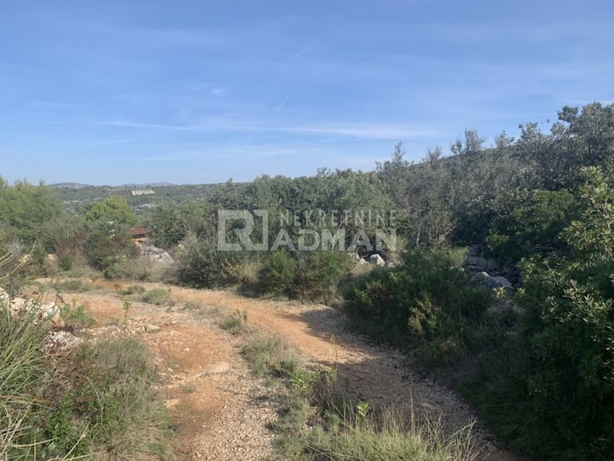 Land For sale - SPLITSKO-DALMATINSKA  TROGIR 