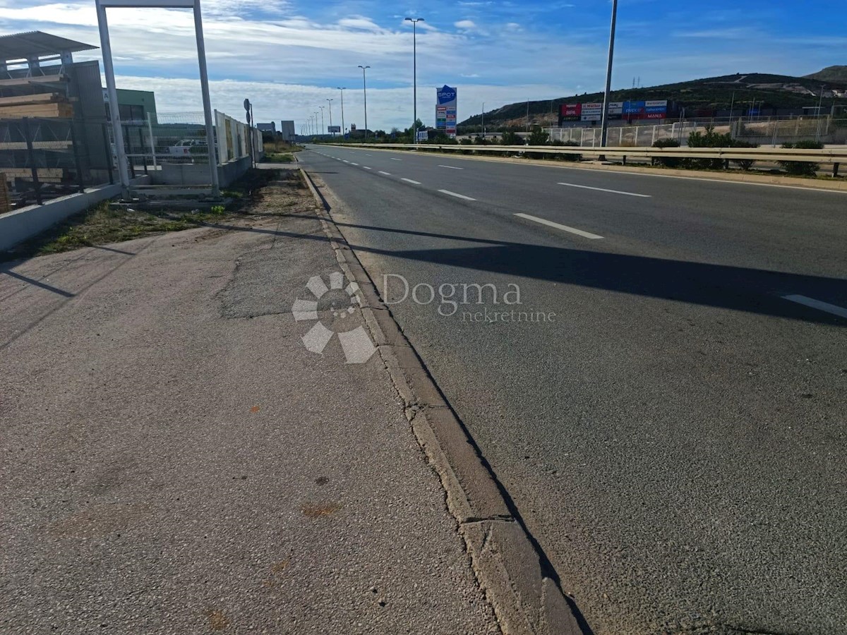 Land For sale - SPLITSKO-DALMATINSKA  TROGIR 