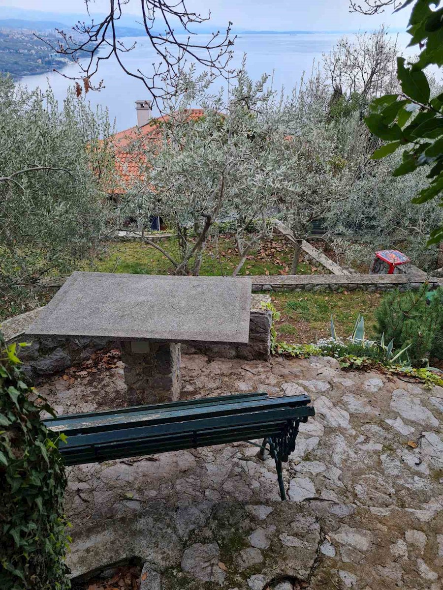 Dom Na predaj - PRIMORSKO-GORANSKA  OPATIJA 
