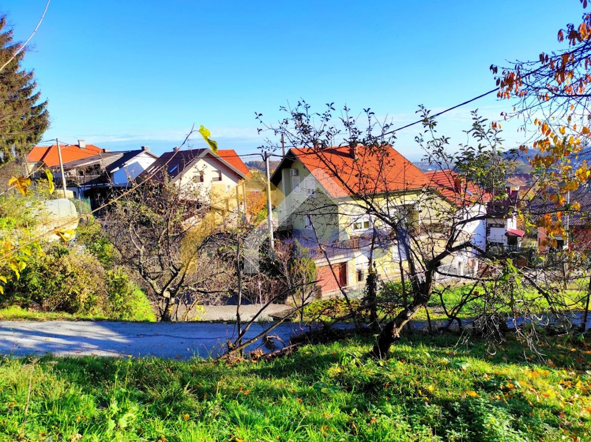 Parcela Na predaj - GRAD ZAGREB  ZAGREB 